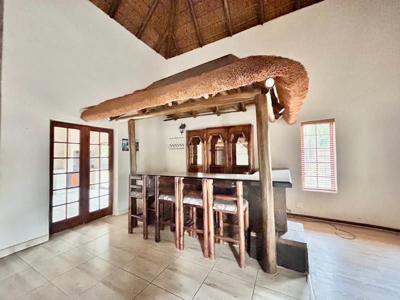 To Let 4 Bedroom Property for Rent in Melodie North West